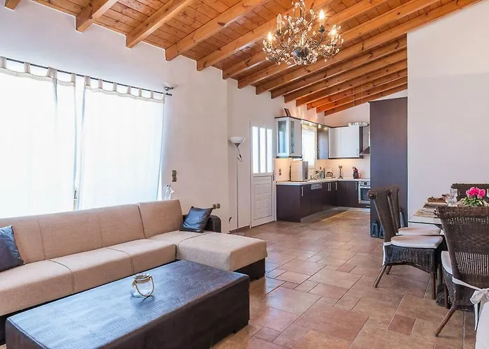 Дом отдыха House Next To The Sea *